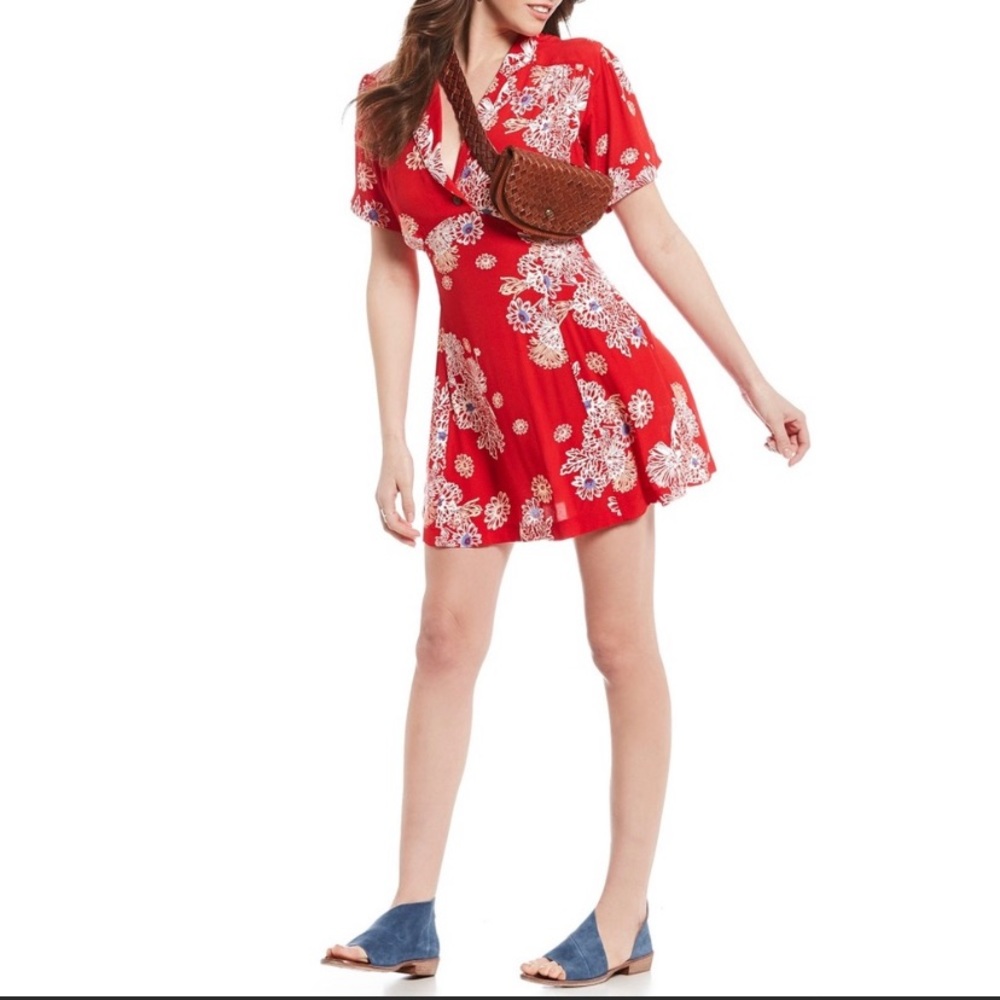 FREE PEOPLE Red Hawaiian Floral A Line Mini Dress short sleeve size M